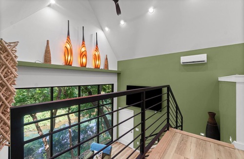 Mountain View House | Luxury Treehouse on 470 Acre Adventure on Two Rivers