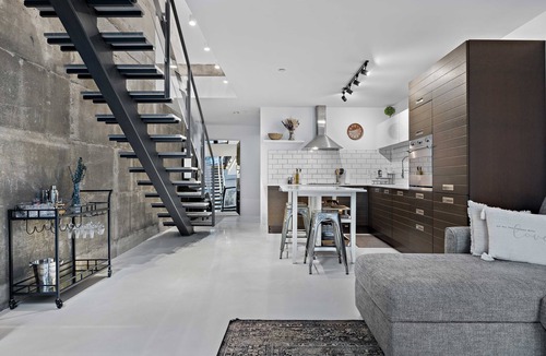 Quartier des Spectacles Condo | Luxury Two-level Loft, Gym, UG Parking, Perfect Location