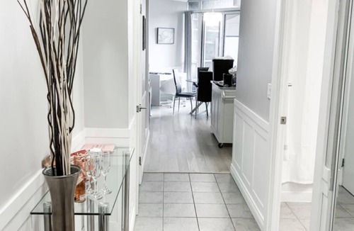 Bathurst Quay Condo | Luxury Waterfront Downtown Condo w/Pool & Parking