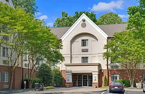 Overland Park Hotel | MainStay Suites- Kansas City Overland Park