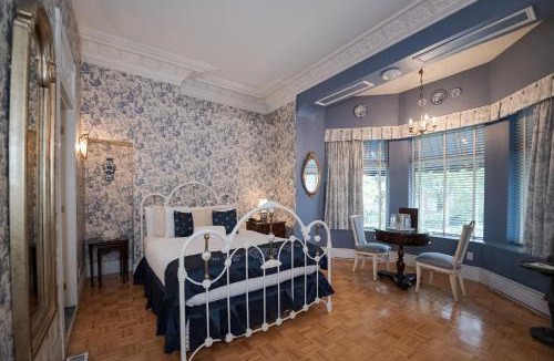 Quartier des Spectacles Hotel | Manoir Sherbrooke