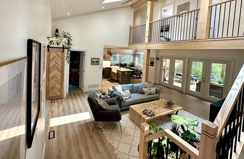 Minden Cabin | Maple Ridge: Private Waterfront Cottage Property