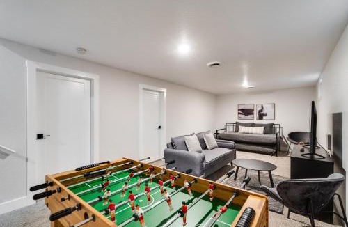 Northwest Arvada House | #Marbella Lane - Modern & Spacious 4BR Retreat in Arvada