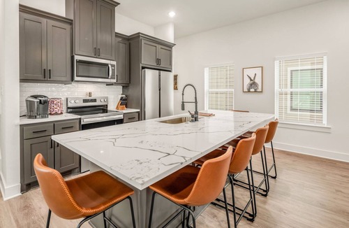 College Station House | Martha's: New Home, 2mi-A&M/Walk-Legends Event Ctr