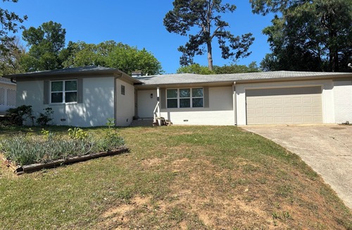 Tyler House | Marvelous 3-bedroom, newly renovated house with AC in charming Tyler