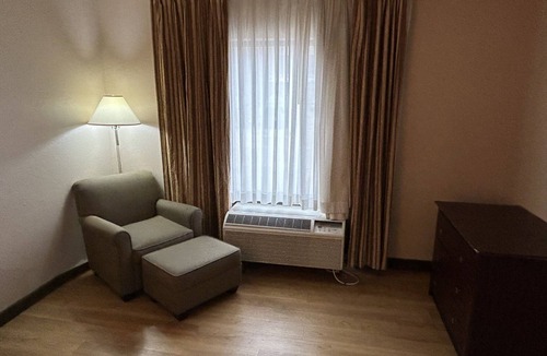 McPherson Hotel | McPherson Inn