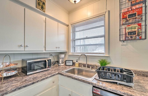 Whitehaven House | Memphis Vacation Rental - 1/2 Mi to Graceland