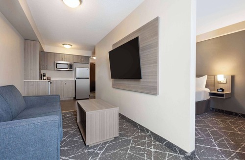 Lloydminster Hotel | Microtel Inn & Suites By Wyndham Lloydminster
