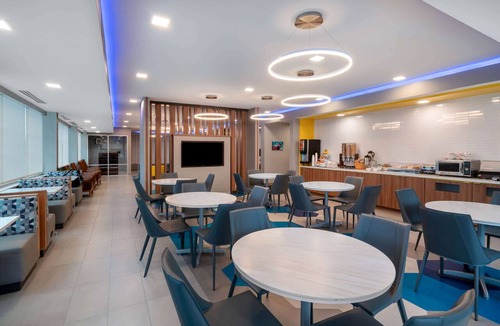 Hot Springs Hotel | Microtel Inn & Suites by Wyndham Hot Springs