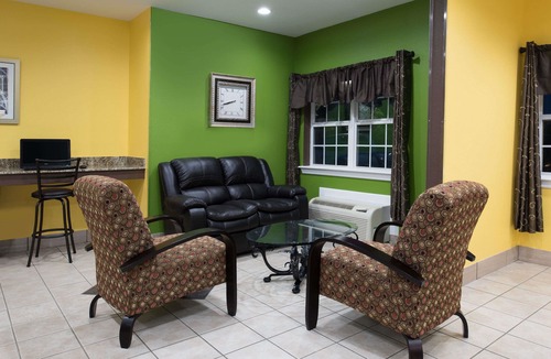 Rogers Hotel | Microtel Inn & Suites by Wyndham Rogers