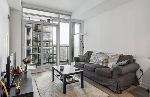West Don Lands Condo | MID-TERM OCCUPANCY - 6+ MONTH MINIMUM; ELEGANT 1+1 CONDO IN CORKTOWN, TORONTO