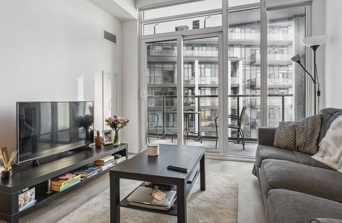 West Don Lands Condo | MID-TERM OCCUPANCY - 6+ MONTH MINIMUM; ELEGANT 1+1 CONDO IN CORKTOWN, TORONTO