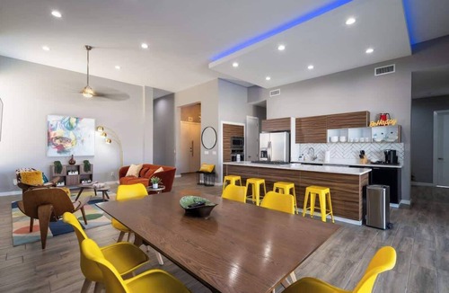 Biggs Field House | Midcentury Modern Oasis 4 Bed 3.5 Bath