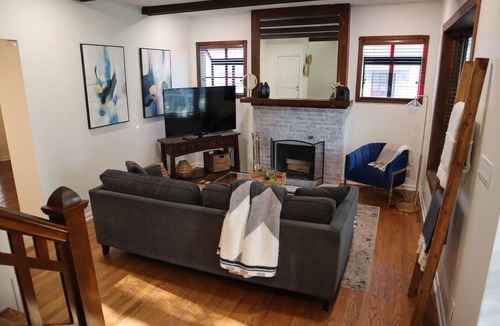Dundee-Happy Hollow Historic District House | Midtown Charmer