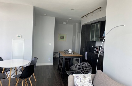 Central Waterfront Apartment | MILLION DOLLARS CN TOWER AND VIEWS - 2 BEDROOM SUITE WITH PARKING AND BALCONY
