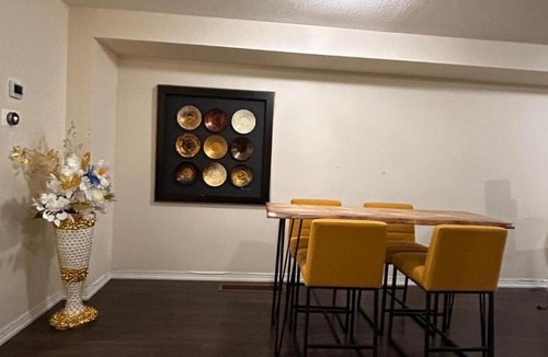 Mount Pleasant House | Mimis lodge