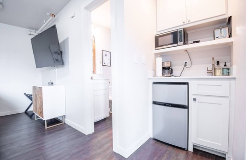 Midtown Apartment | Mini #25 Modern Mini Studio in OKC's Midtown!