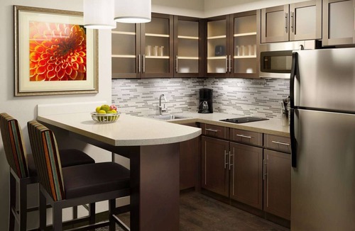 Las Colinas Apartment | Minutes to Grapevine Convention, Free Parking and Breakfast!