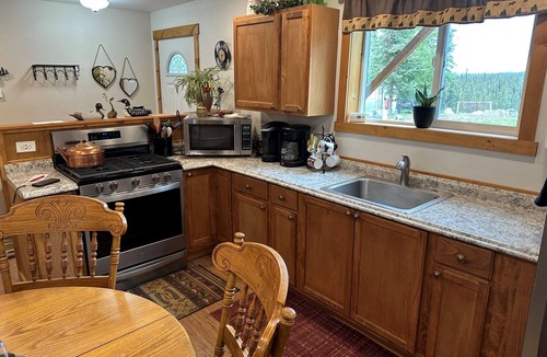 Sterling Apartment | Misty Mountain View - Sterling Two Bedroom Apartment