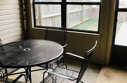 Pawhuska Apartment | MJ’S BUNKHOUSE #3