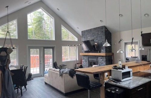 Hecla-Grindstone Provincial Park Cabin | Modern & Relaxing Retreat in Grindstone Provincial Park
