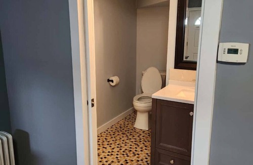 Campbell Park Apartment | Modern 1 bedroom close to UAA