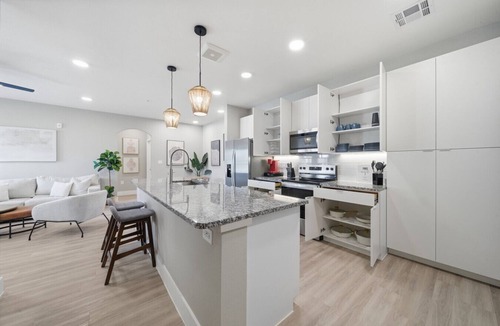 Owasso Apartment | Modern 2-Bed/2-Bath Apartment in Owasso, OK