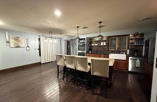 Minden House | Modern 4-bedroom/5 bathroom Southern Farmhouse