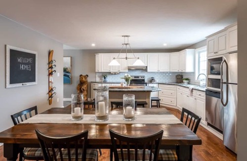 Perry House | Modern 4BR Lakefront Cottage w/Hot Tub & Dock