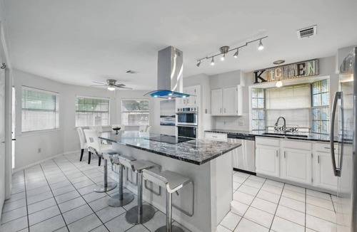Flower Mound House | Modern 4BR Pool Home | Flower Mound ISD