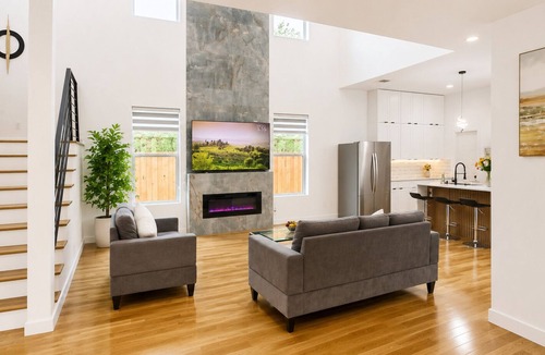 West Dallas House | Modern 6BR Masterpiece with 2 primary suites
