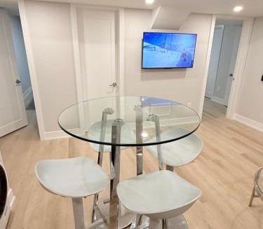 Milton Apartment | Modern and Cozy Basement Suite,2 Bedrooms with Kitchen ,Parking and Separate Entrance