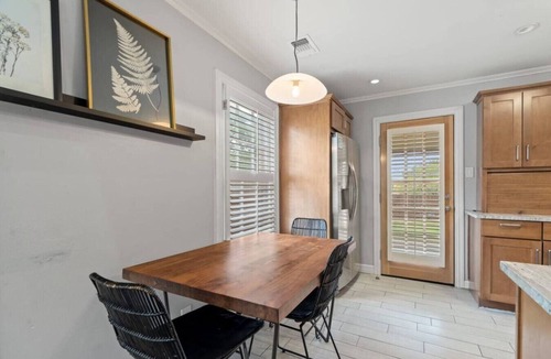 Oak Cliff House | Modern and Cozy Bishop Arts Home