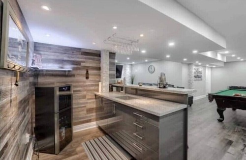 Lafontaine Cottage | Modern and luxurious cottage in Tinyn