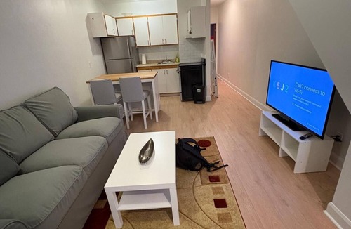 De Lorimier Apartment | Modern and sunny apartment in Plateau - Montréal