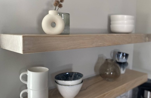 Ord Apartment | Modern Apartment located on the Square in Ord