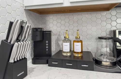 University Hills and Windsor Park Villa | Modern Austin Getaway & Near Downtown, Lake Travis & Event Venues!