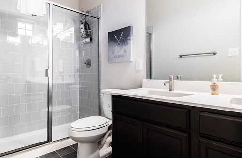 Midlothian House | Modern Charm in DFW
