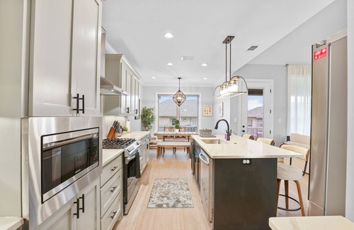 Longview House | Modern Comfort: Cozy 3BR Family Home in Longview!