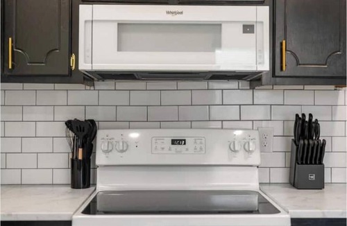 Drayton Apartment | Modern Comforts