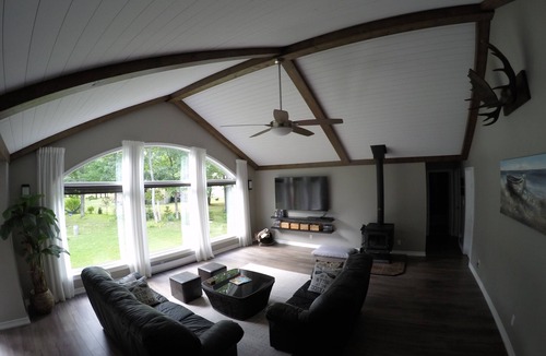 Madawaska Valley Cottage | MODERN COTTAGE GETAWAY
