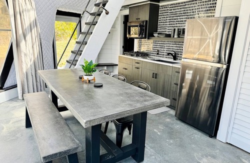 Ashland House | Modern Dome | 2 Bed, 1 Bath