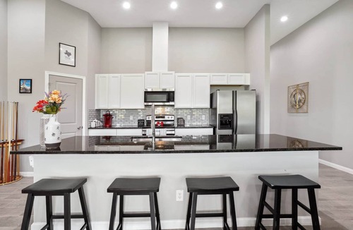 Cedar Creek House | Modern Escape In Cedar Creek