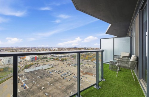 The Queensway Apartment | Modern Escape with Panoramic Views