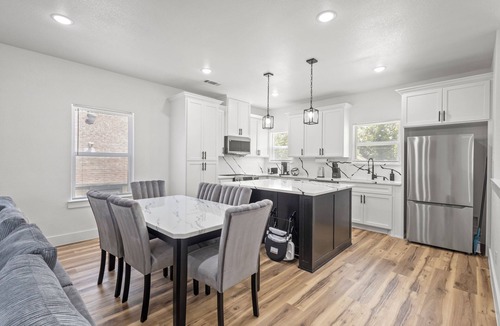 Fort Worth House | Modern Fort Worth Stay w/EV Charger Near TCU, ATT Stadium & Downtown