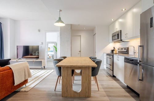 Cite Multimedia Apartment | Modern Heritage Stay | Upscale 2BR in Old Port