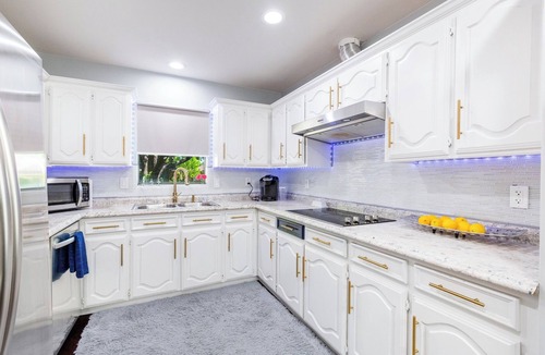 Lake Highlands House | Modern Home with a Firepit, Heated Pool & Spa