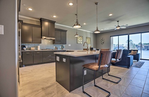 Montgomery House | Modern Lake Conroe Escape w/Grill & Boat Slip!