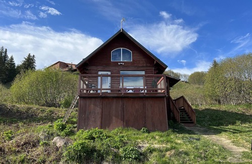 Fritz Creek Cabin | Modern private cabin on 2.27 acres overlooking the bay