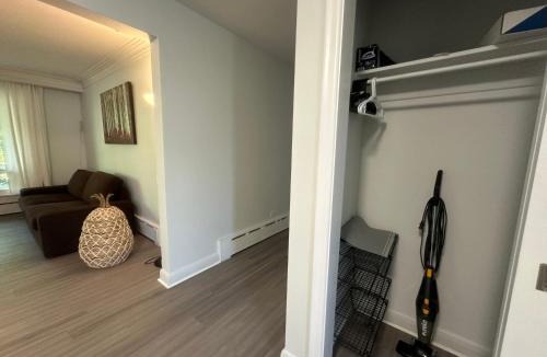 Bayview Village Apartment | Modern Private Room with Bessarion Subway North York
